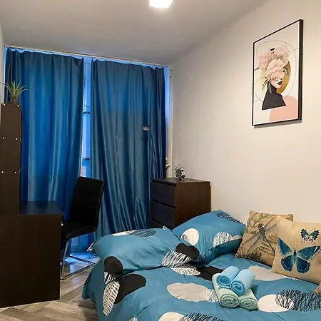 Pereca 13/19 Penzion Varšava