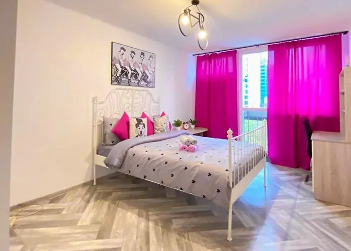 Pereca 13/19 Pensjonat Warszawa